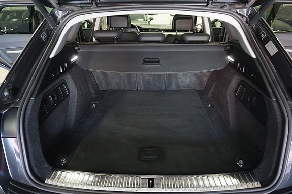 Audi e-tron 25 of 30