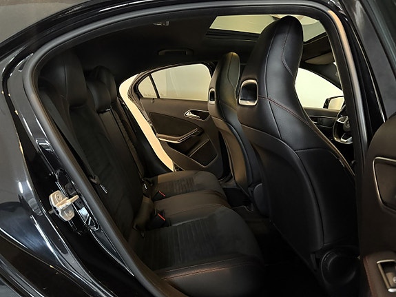 Mercedes-Benz A200 d 8 of 16