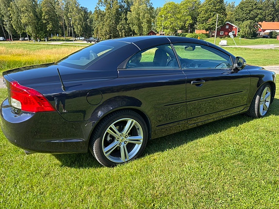 Volvo C70 3 of 6