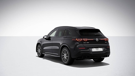Mercedes-Benz GLC300 2 of 9