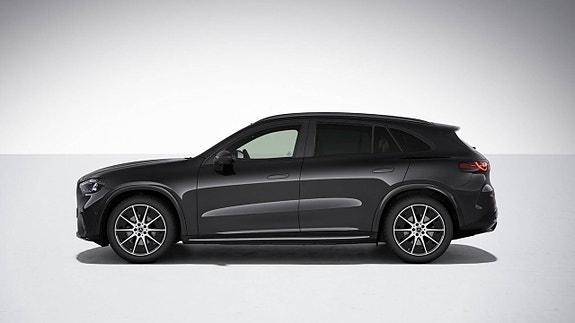 Mercedes-Benz GLC300 3 of 9