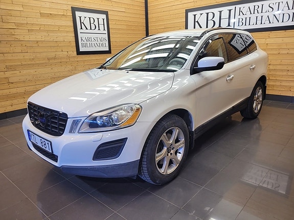 Volvo XC60 2 of 26