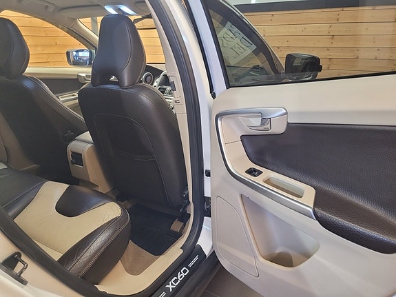 Volvo XC60 18 of 26