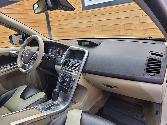 Volvo XC60 23 of 26