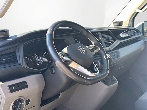 Volkswagen Transporter 11 of 12