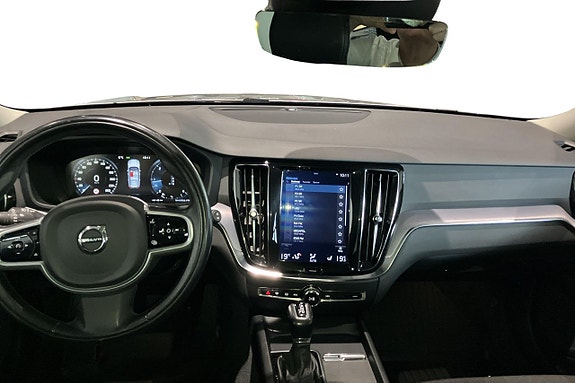 Volvo V60 9 of 14