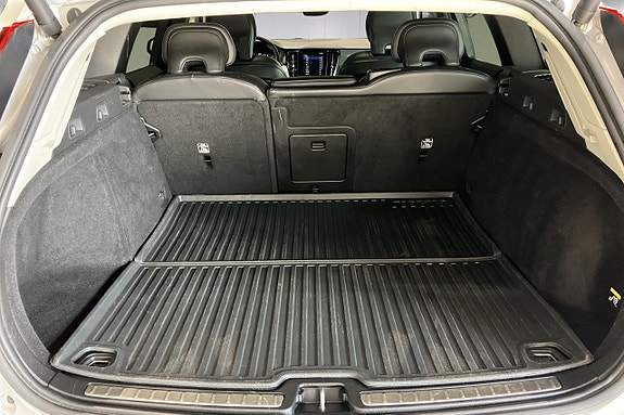 Volvo V60 13 of 14