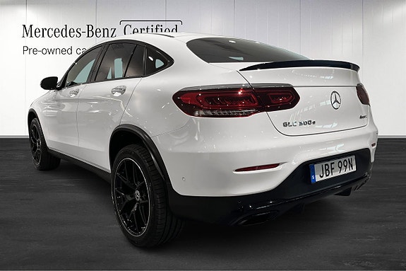 Mercedes-Benz GLC300 e 4 of 18