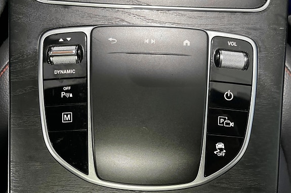 Mercedes-Benz GLC300 e 18 of 18