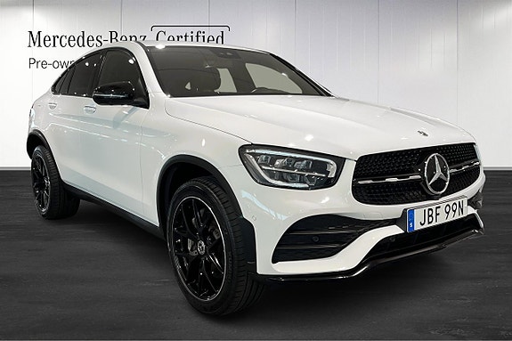 Mercedes-Benz GLC300 e 2 of 18