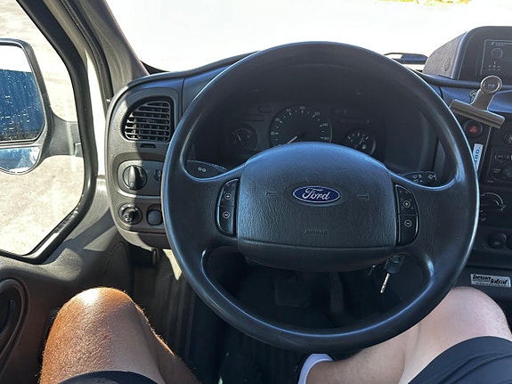 Ford Transit 7 of 13