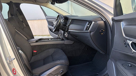 Volvo V90 14 of 14