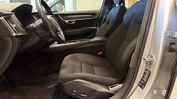 Volvo V90 11 of 14