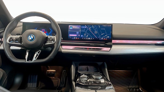 BMW 550e 4 of 13
