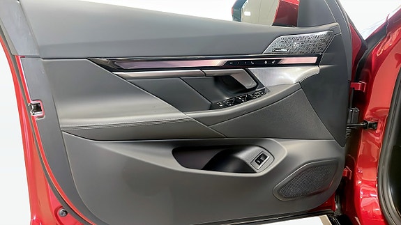 BMW 550e 11 of 13