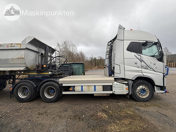VOLVO FH16 6*4 Dragbil 4 of 27