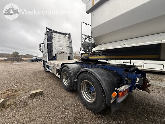 VOLVO FH16 6*4 Dragbil 7 of 27