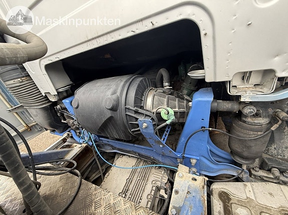 VOLVO FH16 6*4 Dragbil 25 of 27