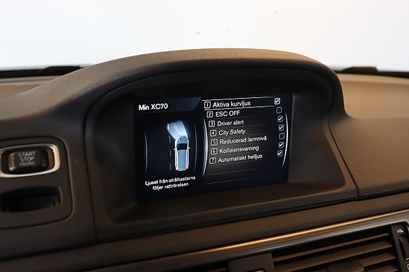 Volvo XC70 16 of 20