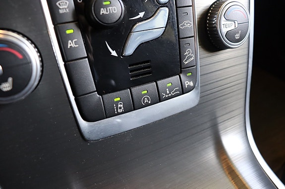 Volvo XC70 14 of 20