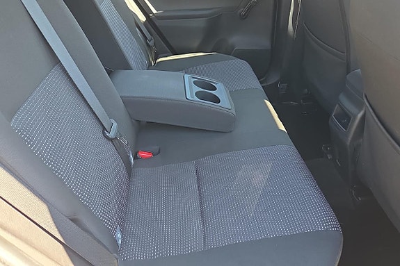 Toyota Auris 15 of 18