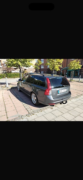 Volvo V50 2 of 5