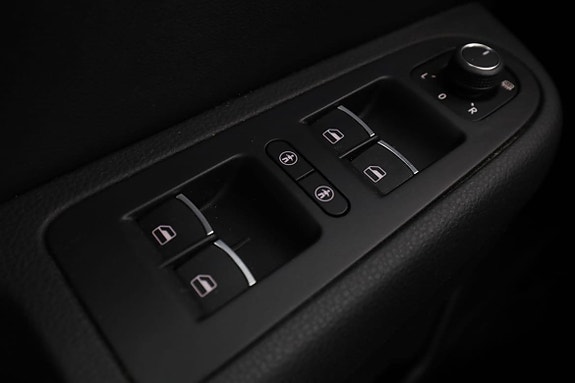 Volkswagen Sharan 29 of 30