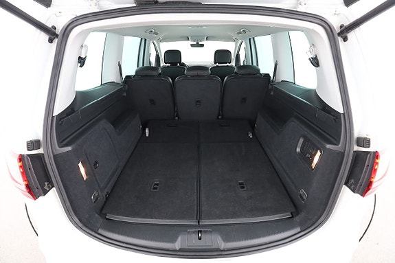 Volkswagen Sharan 18 of 30