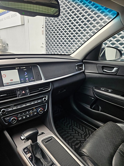 Kia Optima 16 of 25