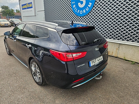 Kia Optima 4 of 25
