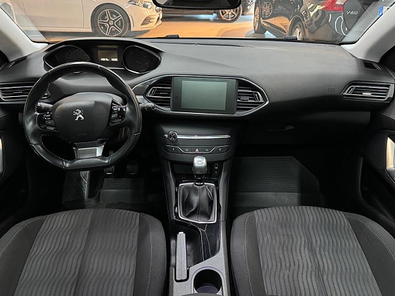 Peugeot 308 6 of 17