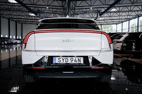 Kia EV6 6 of 23