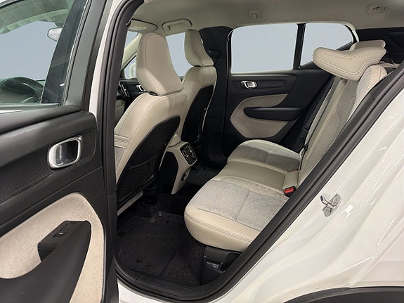 Volvo XC40 13 of 19