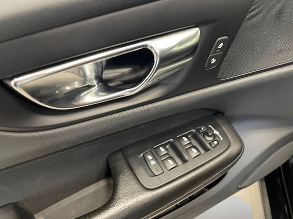 Volvo V60 17 of 23