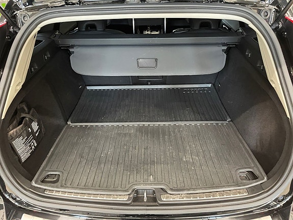 Volvo V60 16 of 23