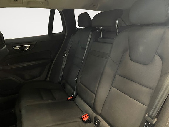 Volvo V60 14 of 23