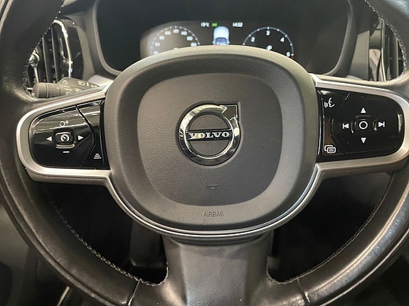 Volvo V60 13 of 23