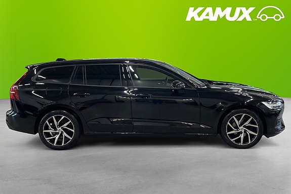 Volvo V60 2 of 23