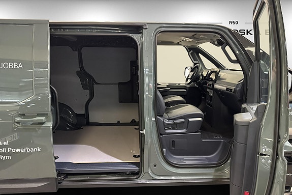 Kia PV5 5 of 17