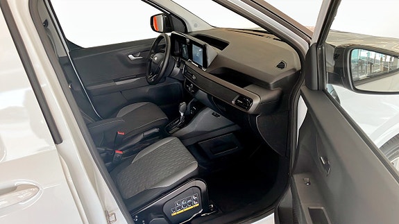 Ford Courier 3 of 12
