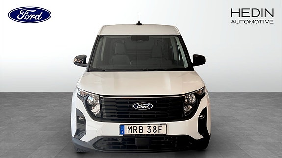 Ford Courier 8 of 12