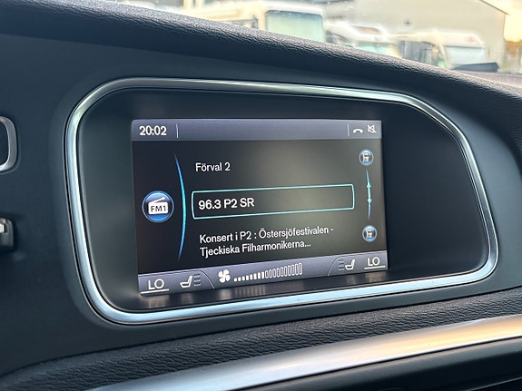 Volvo V40 Cross Country 16 of 20