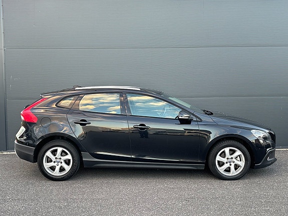 Volvo V40 Cross Country 6 of 20