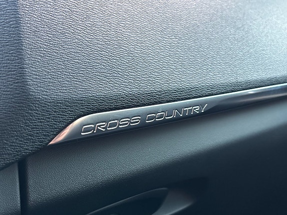 Volvo V40 Cross Country 20 of 20