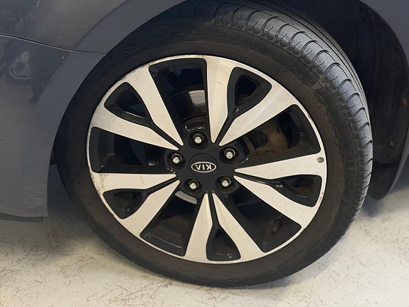 Kia Ceed 15 of 19