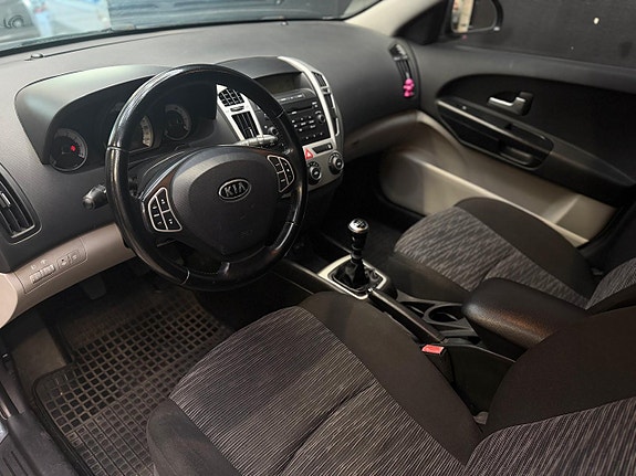 Kia Ceed 7 of 19
