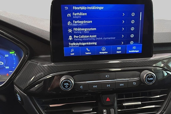 Ford Kuga 17 of 19