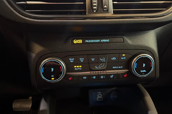 Ford Kuga 14 of 19