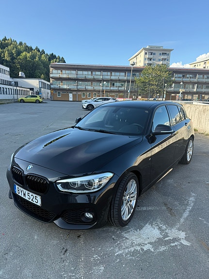 BMW 118i 2 of 7