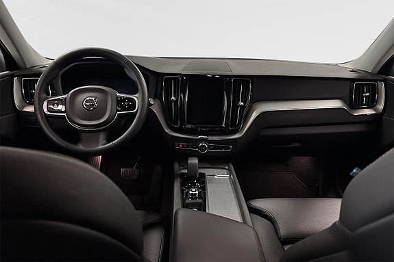 Volvo XC60 5 of 12